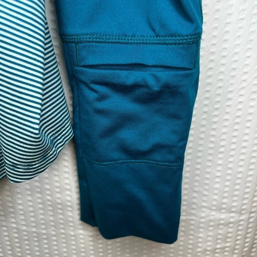 Brooks Turquoise Blue Striped Lightweight Run Happy Long Sleeve Hoodie -Sz Large